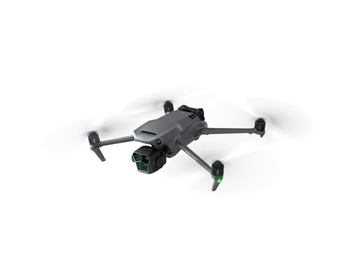 DJI Mavic 3 Pro Drone Fly More Combo (DJI RC) με Κάμερα και Χειριστήριο, Συμβατό με Smartphone CP.MA.00000660.01