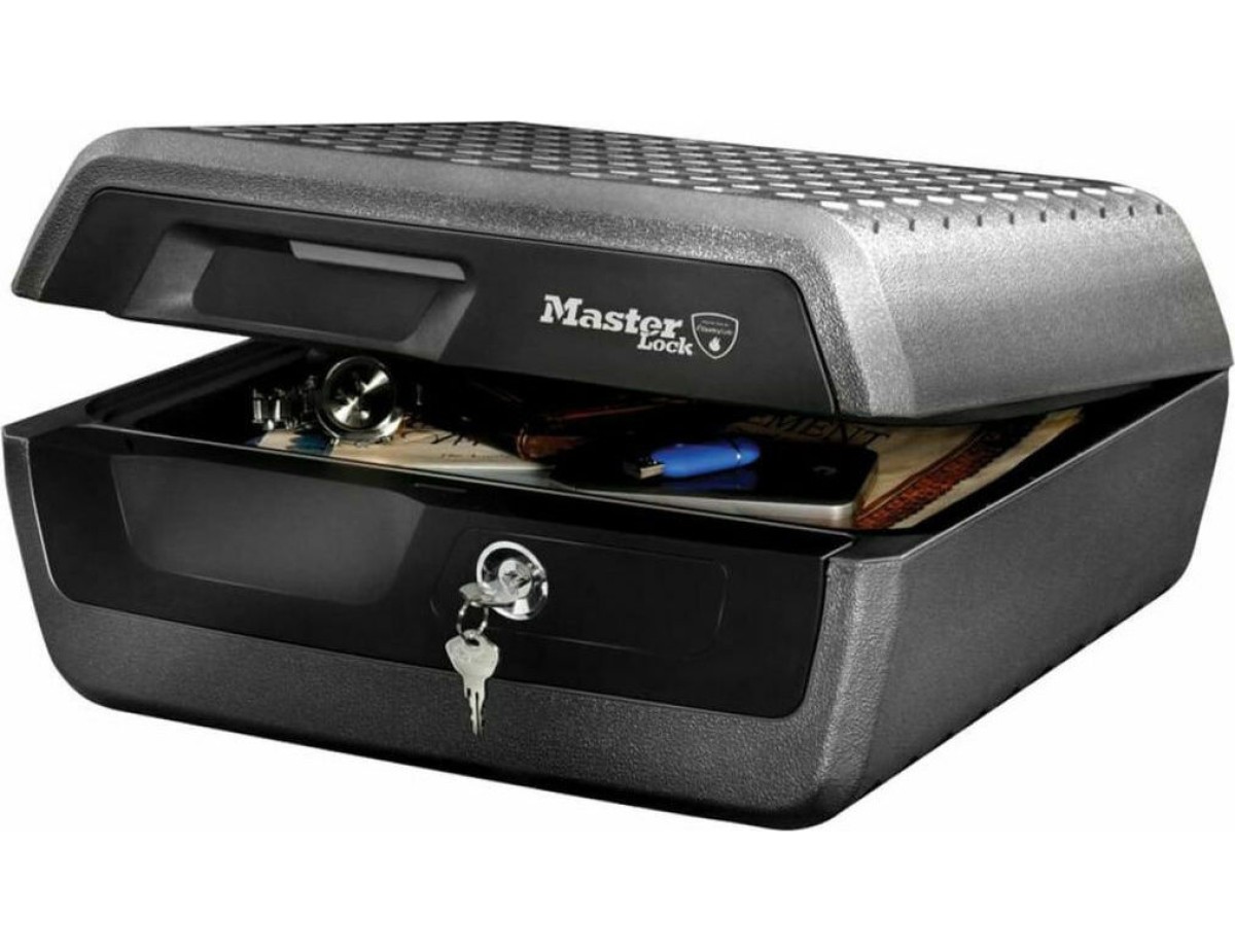 Master Lock Fireproof Safety Chest LCFW30100 Master Lock Fireproof Safety Chest LCFW30100