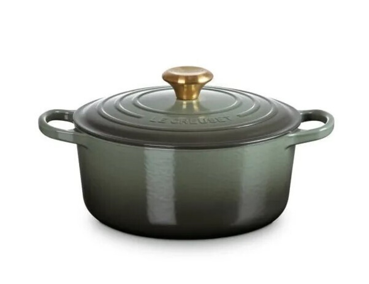 Le Creuset Signature Casserole round 24 cm thyme Le Creuset Signature Casserole round 24 cm thyme