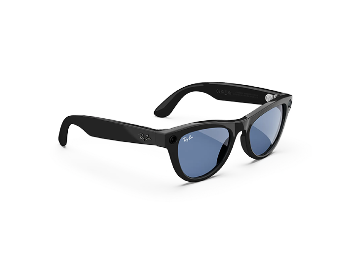 Ray-Ban Meta Skyler Gen1 AI Glasses - Black/Cerulean Blue Transitions