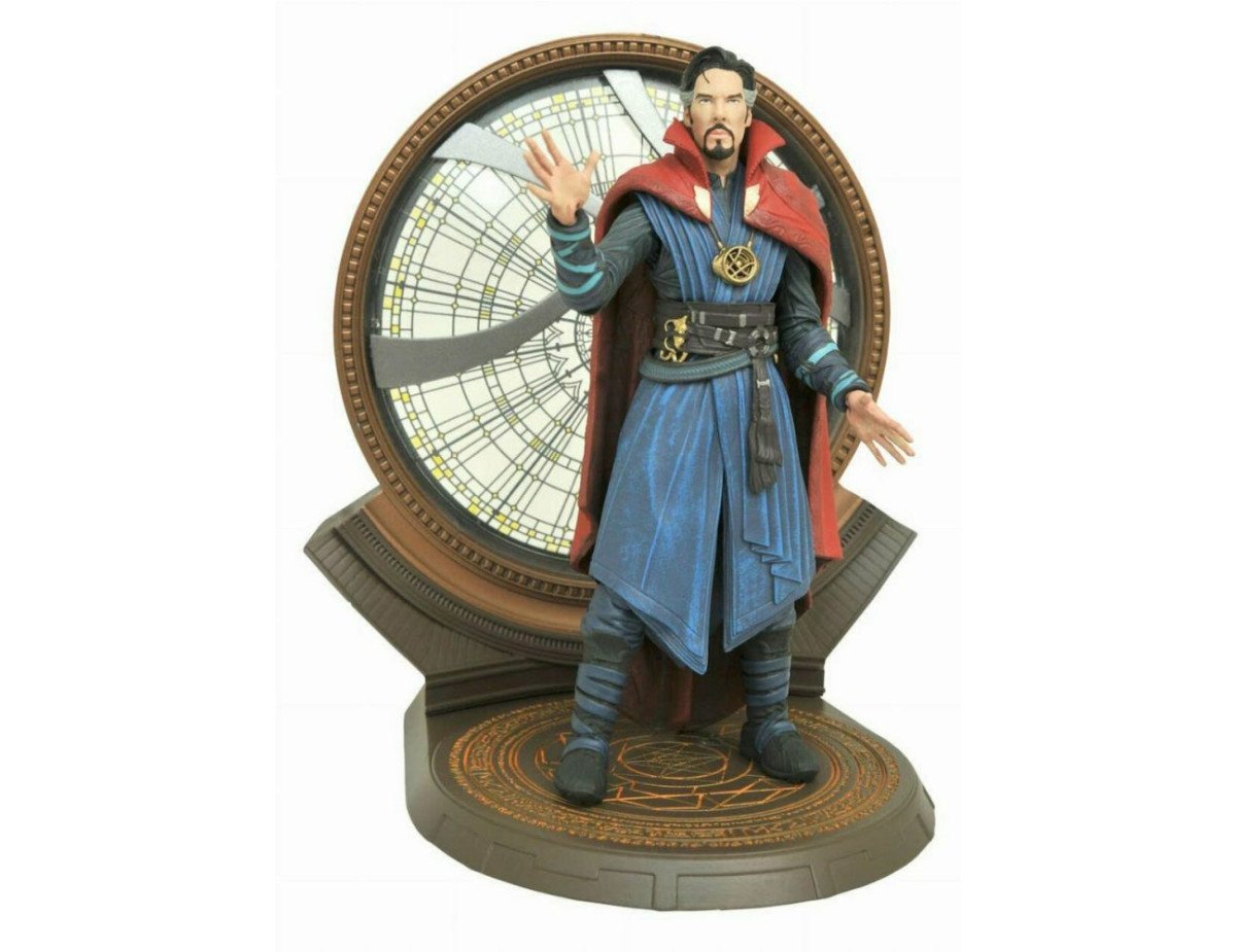 Diamond Marvel: Doctor Strange in the Multiverse of Madness - Doctor Strange Deluxe Collectors Figure (18cm) (MAY222203)