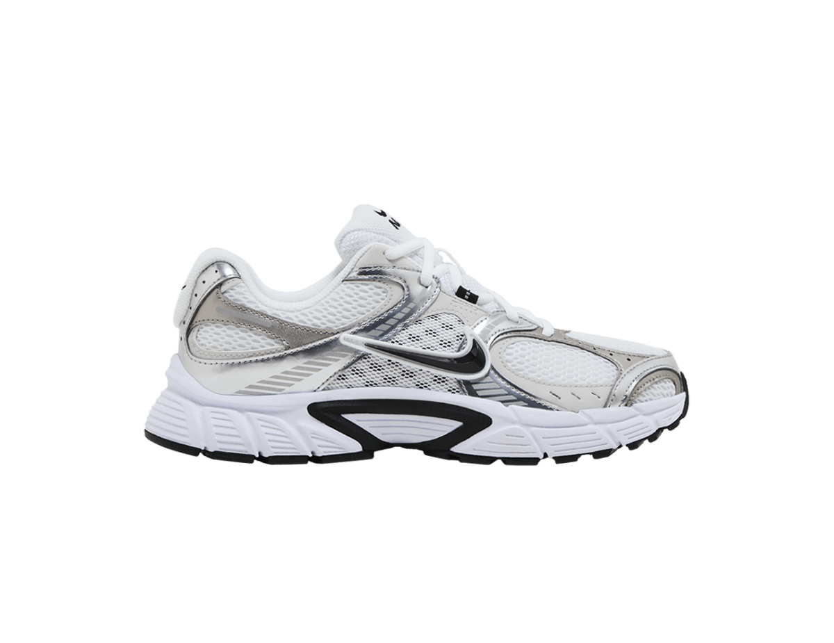 Nike V5 RNR White Vast Grey College Grey Black Nike V5 RNR White Vast Grey College Grey Black