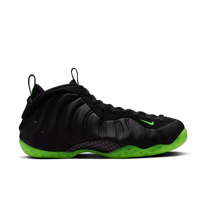 Nike Air Foamposite One Black Volt Nike Air Foamposite One Black Volt