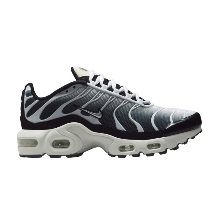 Nike Air Max Plus Black White Sail Metallic Cool Grey (GS) Nike Air Max Plus Black White Sail Metallic Cool Grey (GS)