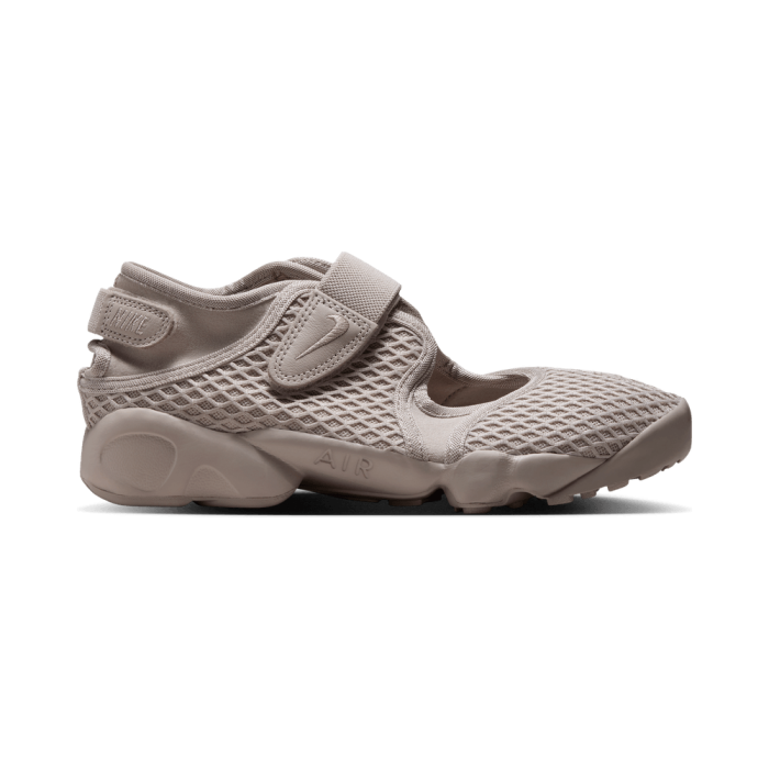 Nike Air Rift Cream Light Orewood Brown (Women's) Nike Air Rift Cream Light Orewood Brown (Women's)
