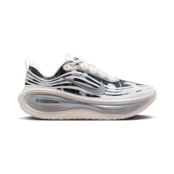 Nike Vomero Plus SE Phantom Pencil Point (Women's)