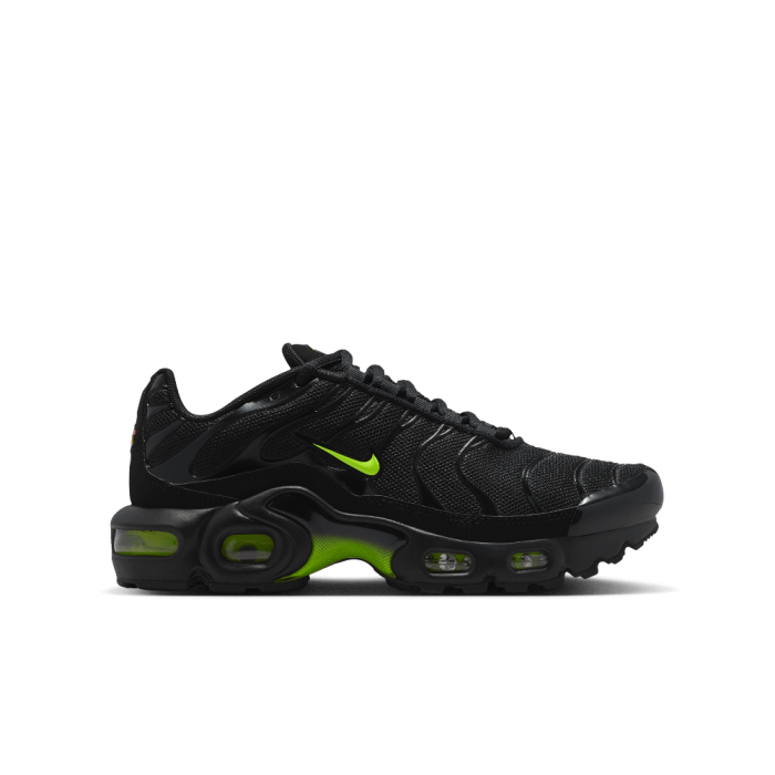 Nike Air Max Plus Black Volt (GS) Nike Air Max Plus Black Volt (GS)