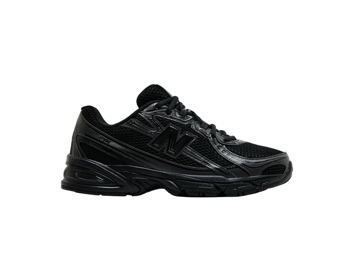 New Balance 740 Triple Black