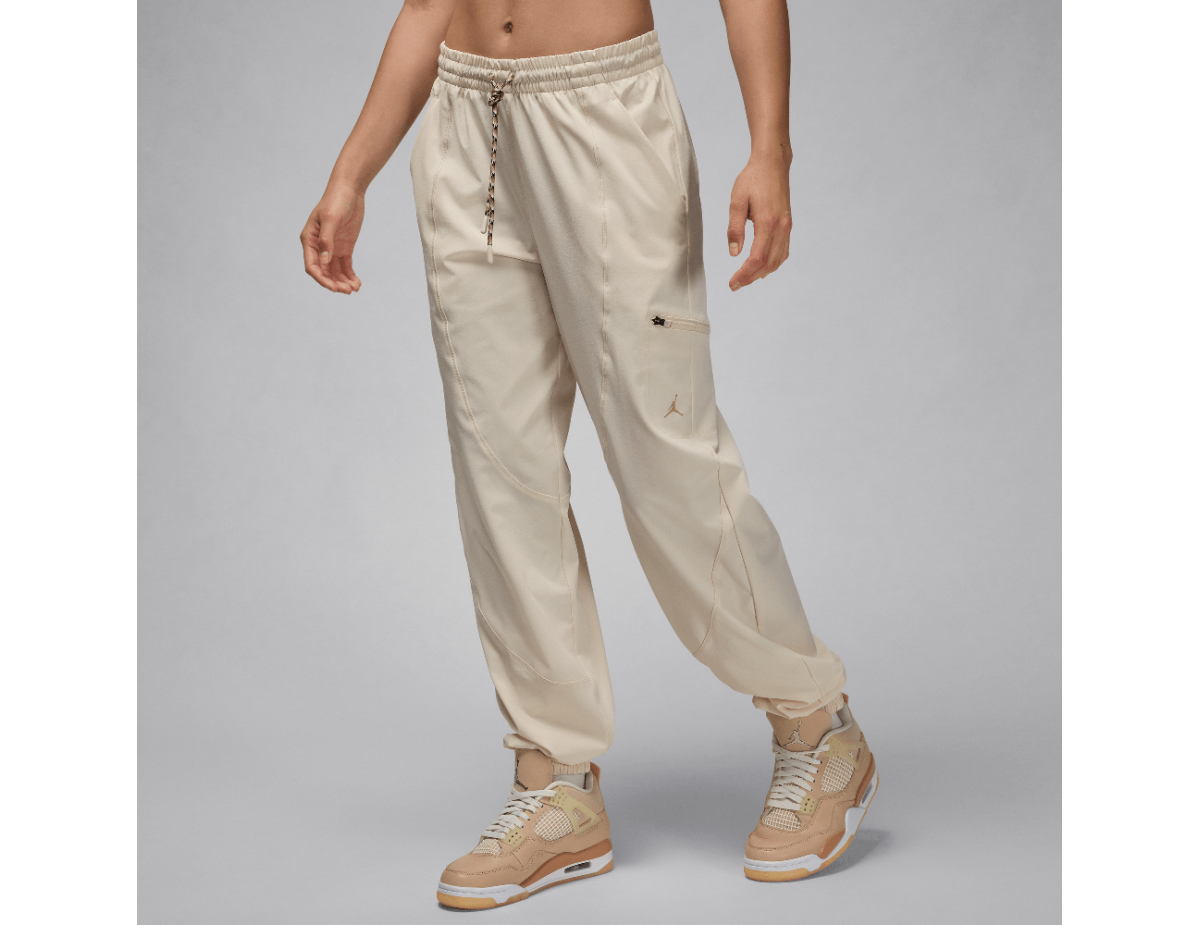 Jordan Sport Women's Tunnel Pants Legend Light Brown/Legend Medium Brown Jordan Sport Women's Tunnel Pants Legend Light Brown/Legend Medium Brown