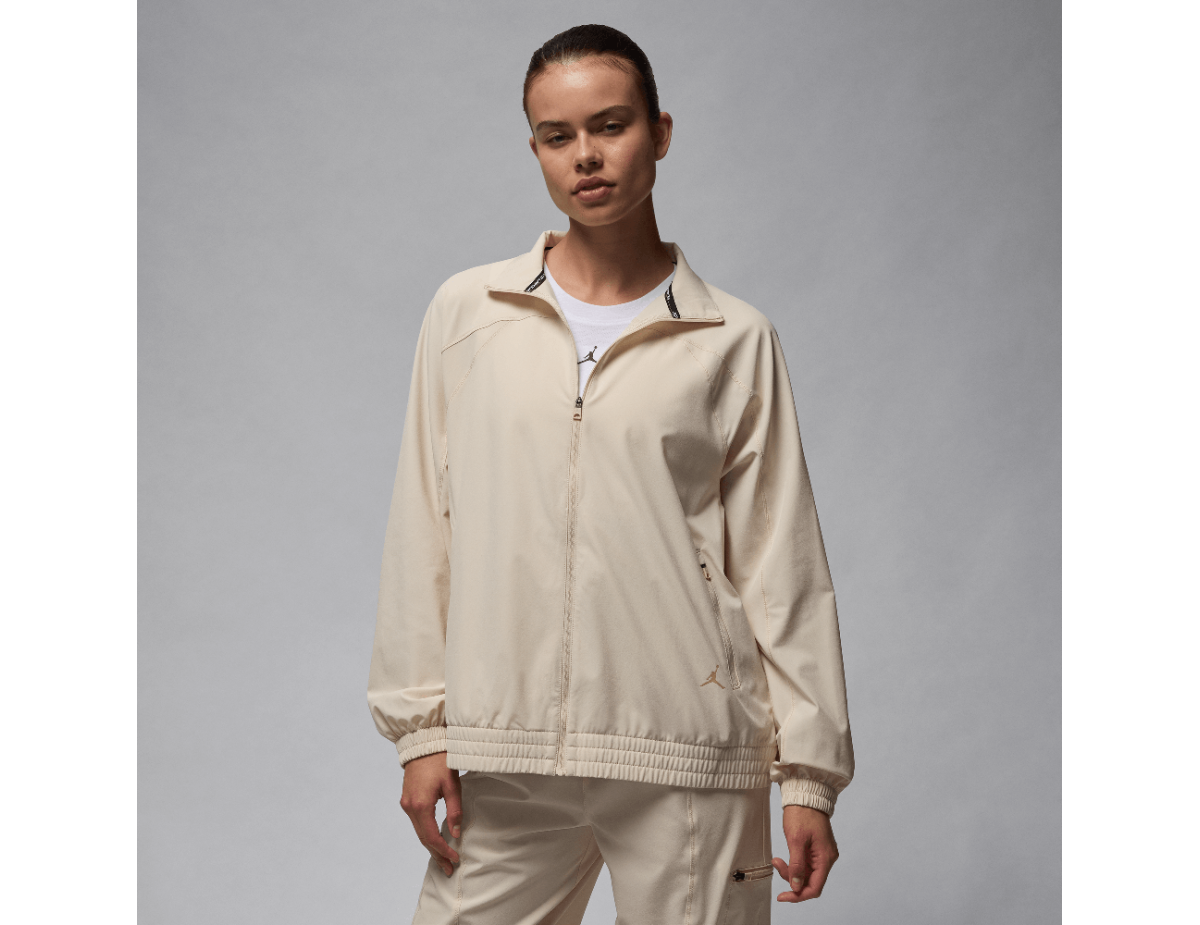 Jordan Sport Women's Dri-FIT Woven Jacket Legend Light Brown/Legend Medium Brown Jordan Sport Women's Dri-FIT Woven Jacket Legend Light Brown/Legend Medium Brown
