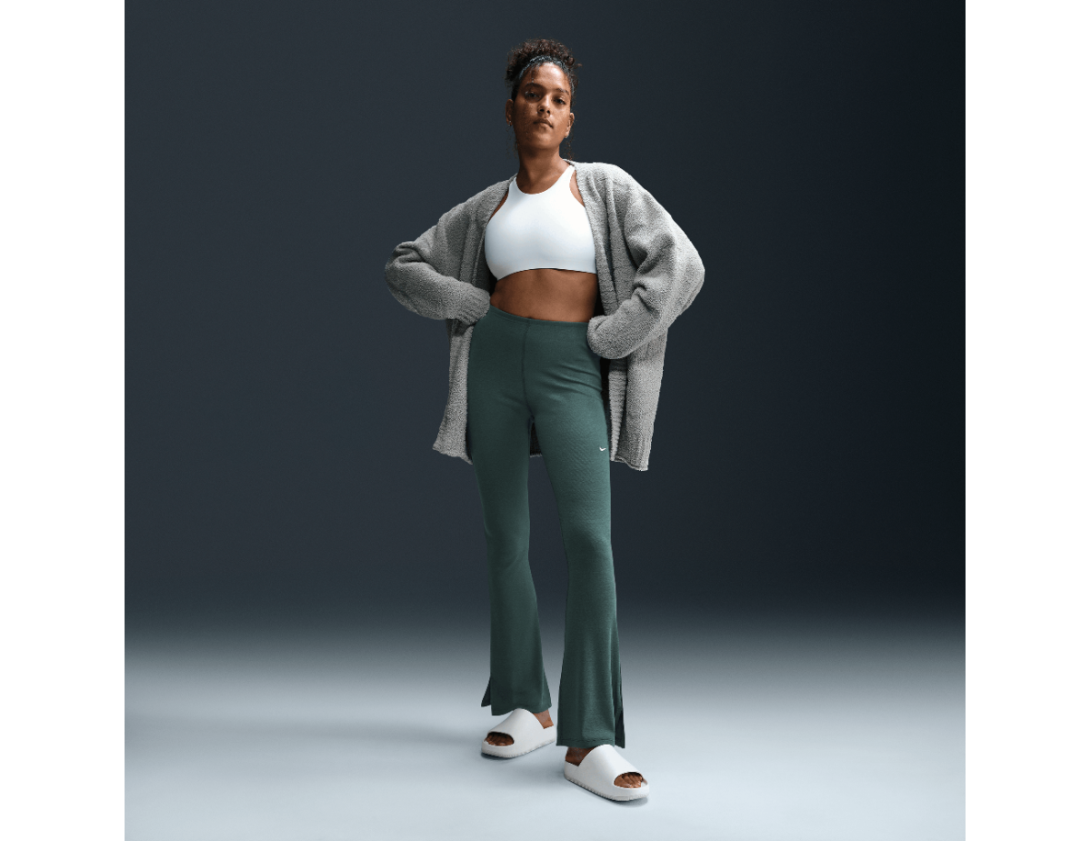 Nike Sportswear Chill Knit Women's Tight Mini-Rib Flared Leggings Vintage Green/Sail Nike Sportswear Chill Knit Women's Tight Mini-Rib Flared Leggings Vintage Green/Sail