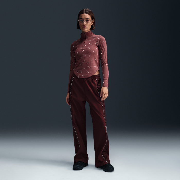 Nike Sportswear Collection Women's Slim 1/2-Zip Long-Sleeve Logo Top Red Sepia/Light Orewood Brown/Red Sepia Nike Sportswear Collection Women's Slim 1/2-Zip Long-Sleeve Logo Top Red Sepia/Light Orewood Brown/Red Sepia