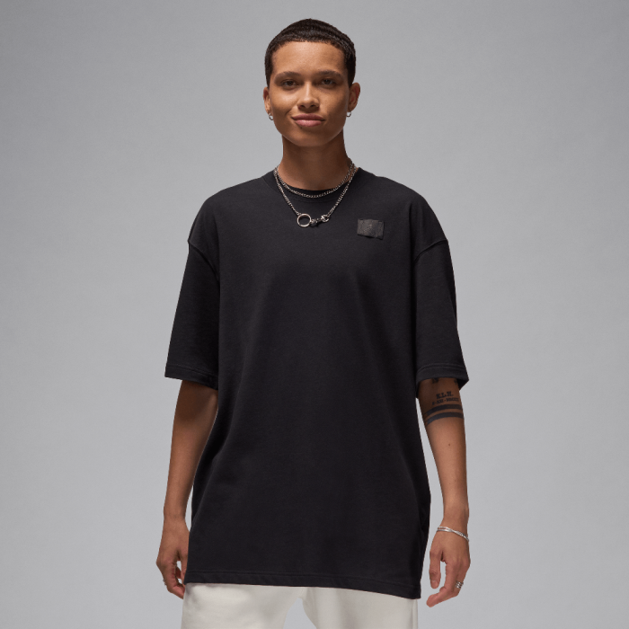 Jordan Essentials Women's Oversized T-Shirt Black Jordan Essentials Women's Oversized T-Shirt Black