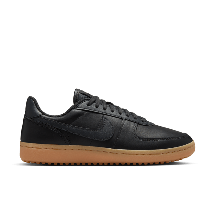 Nike Field General 82 Off Noir Gum (Women's)