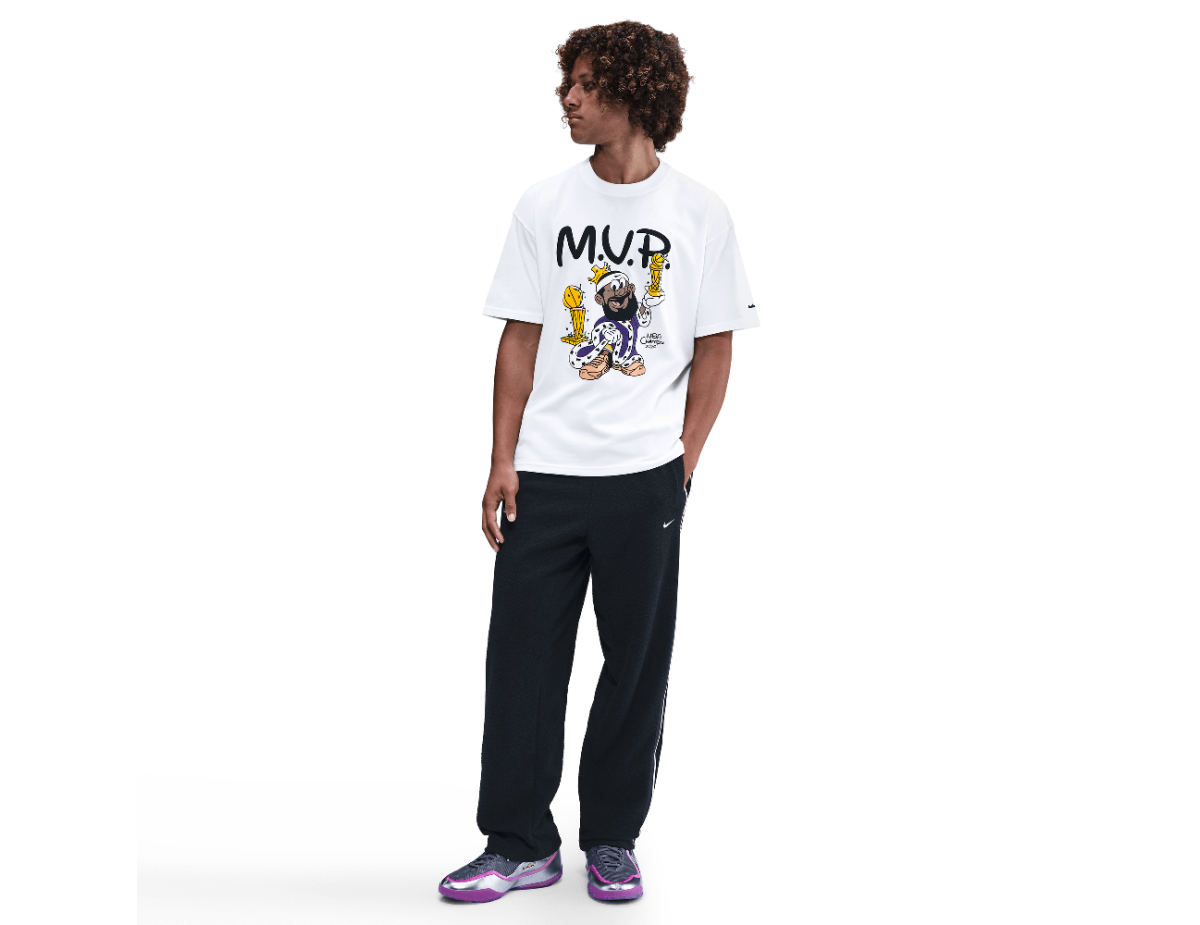 LeBron 'Bubble Boy' Men's Basketball T-Shirt White LeBron 'Bubble Boy' Men's Basketball T-Shirt White