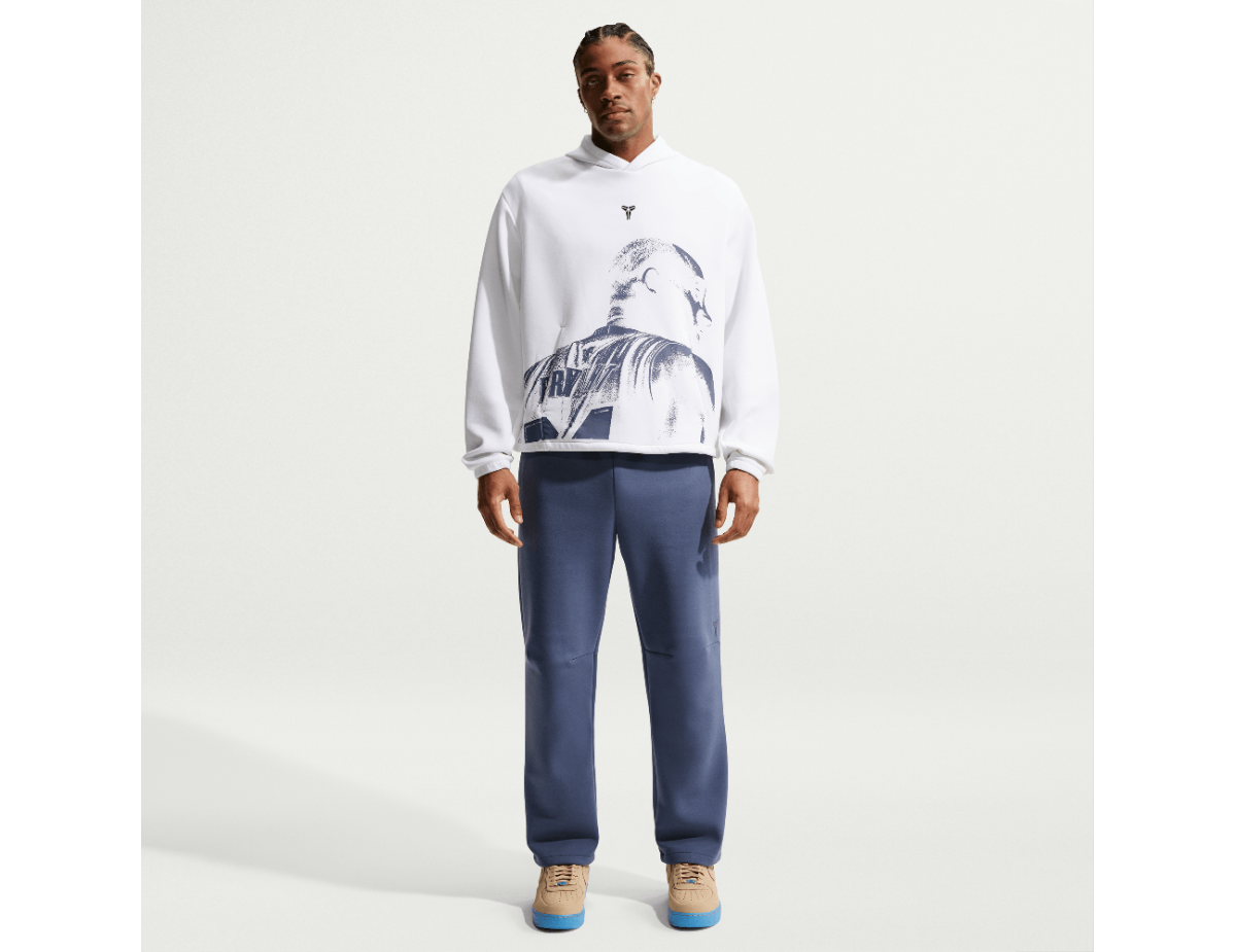 Nike Kobe Dri-FIT Fleece Pullover Basketball Hoodie White